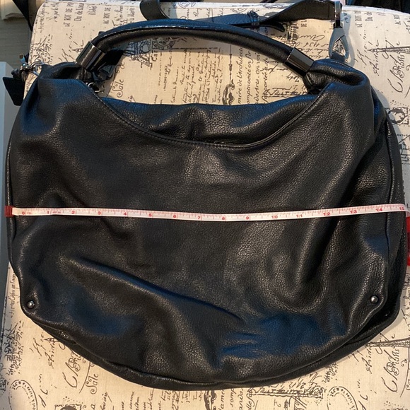 Kenneth Cole Purse - Picture 5 of 5